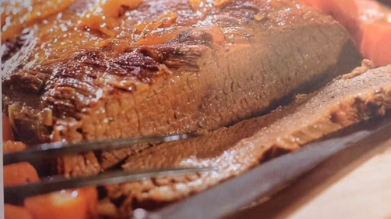 Comida - Gottlieb's kosher restaurant, Brooklyn, NY