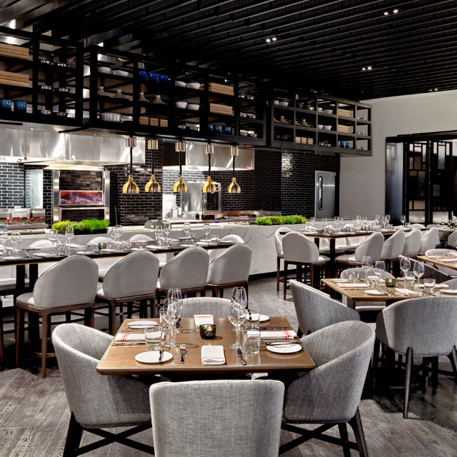 cut and bourbon dress code Are there any fine dining restaurants in Arlington?