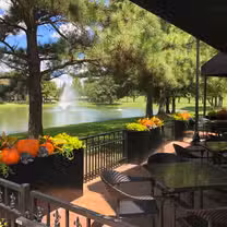 Foto von The Rouxpour Restaurant and Bar - Katy Restaurant