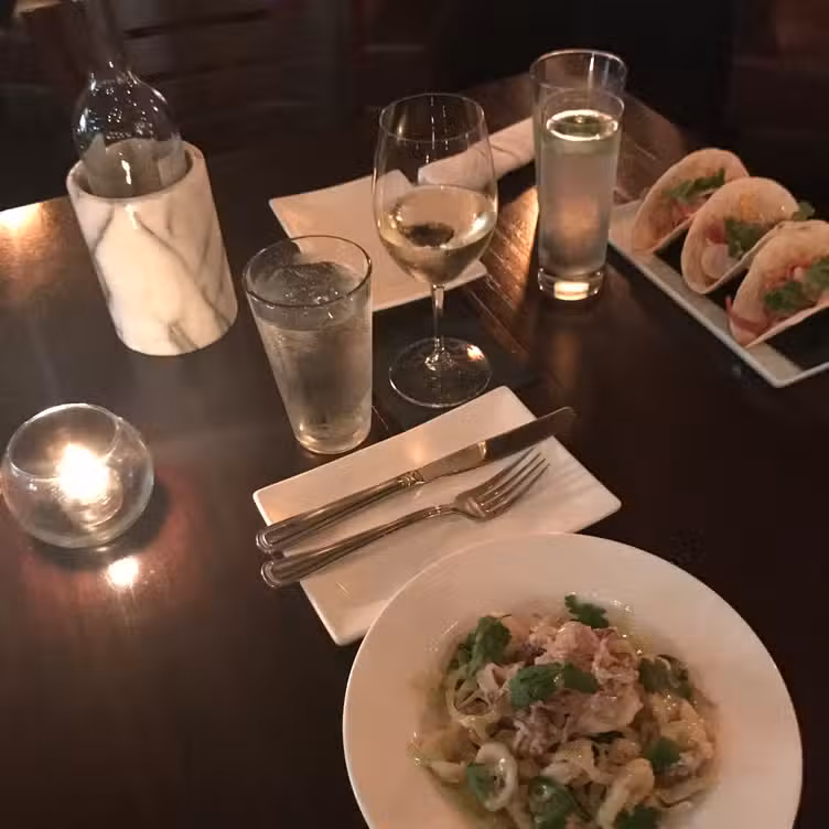 Comida - Stone's Cuisine & Cocktails, Alpharetta, GA