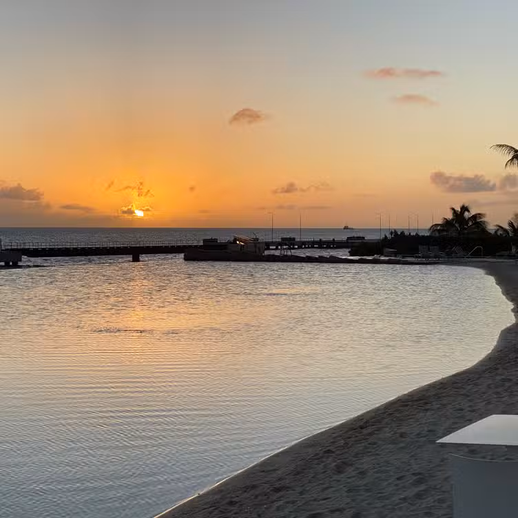 Exterior - Infinity Beach Bar, Baden Powellweg, Willemstad