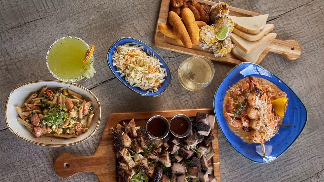 Dukunoo Jamaican Kitchen, Miami, FL