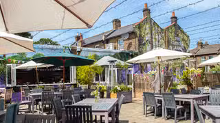 Een foto van restaurant The Clissold Arms
