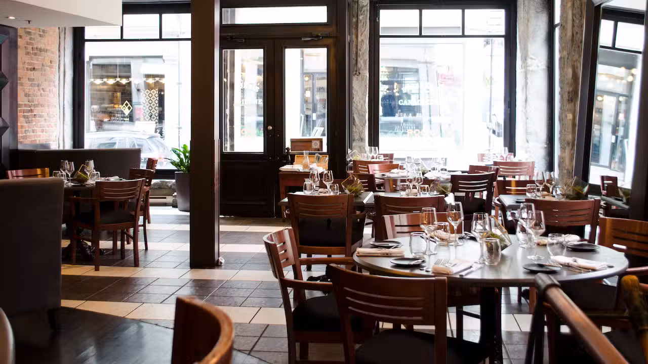 Binnenkant - Verses Restaurant, Montréal, QC