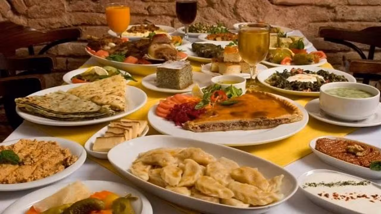 Fıccın Kallavi Meyhane, Istanbul, IB