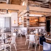 Foto von Ocean & Acre Restaurant