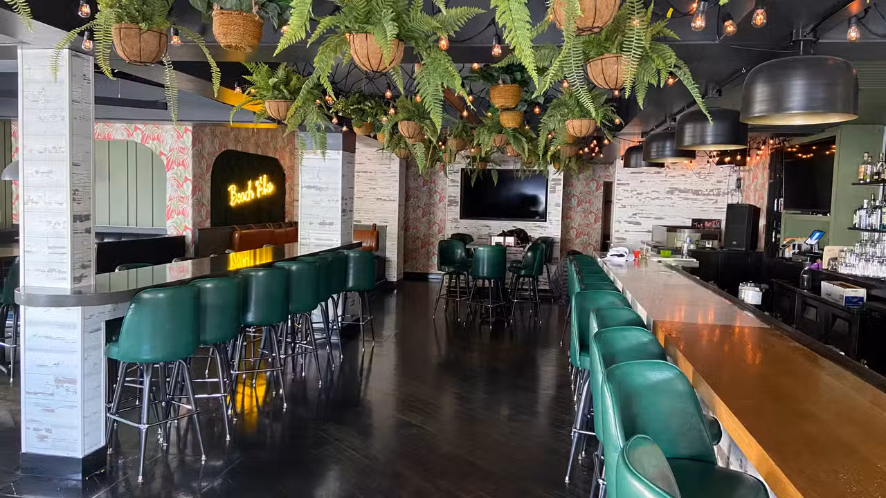 Interior - Surfer Rose - Permanently Closed, Santa Monica, CA