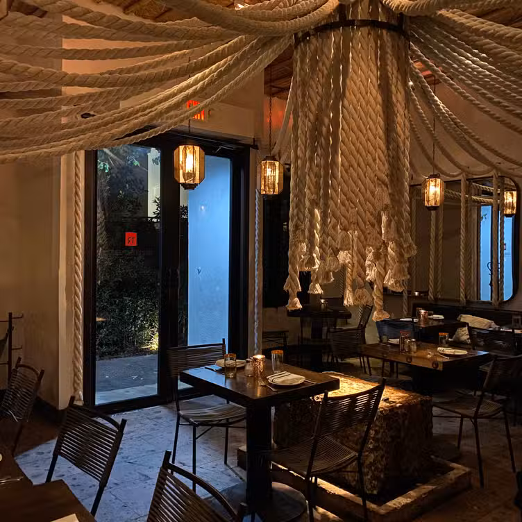 Binnenkant - Tortilla Republic WeHo, West Hollywood, CA