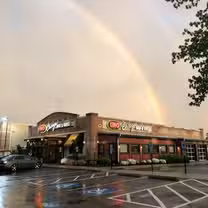 A photo of Uno Pizzeria & Grill - Hamilton restaurant
