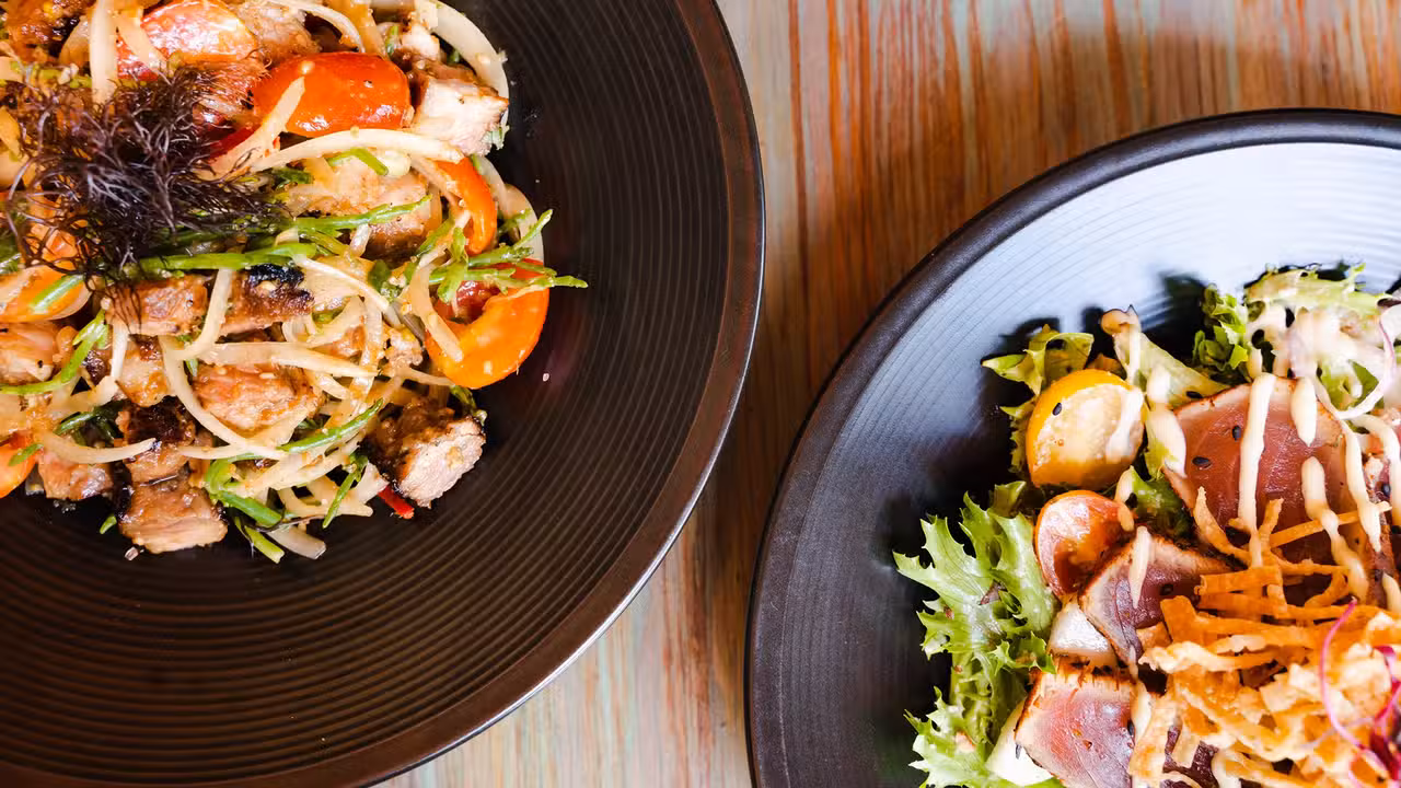Interior - Stonefish Grill, Haleiwa, HI