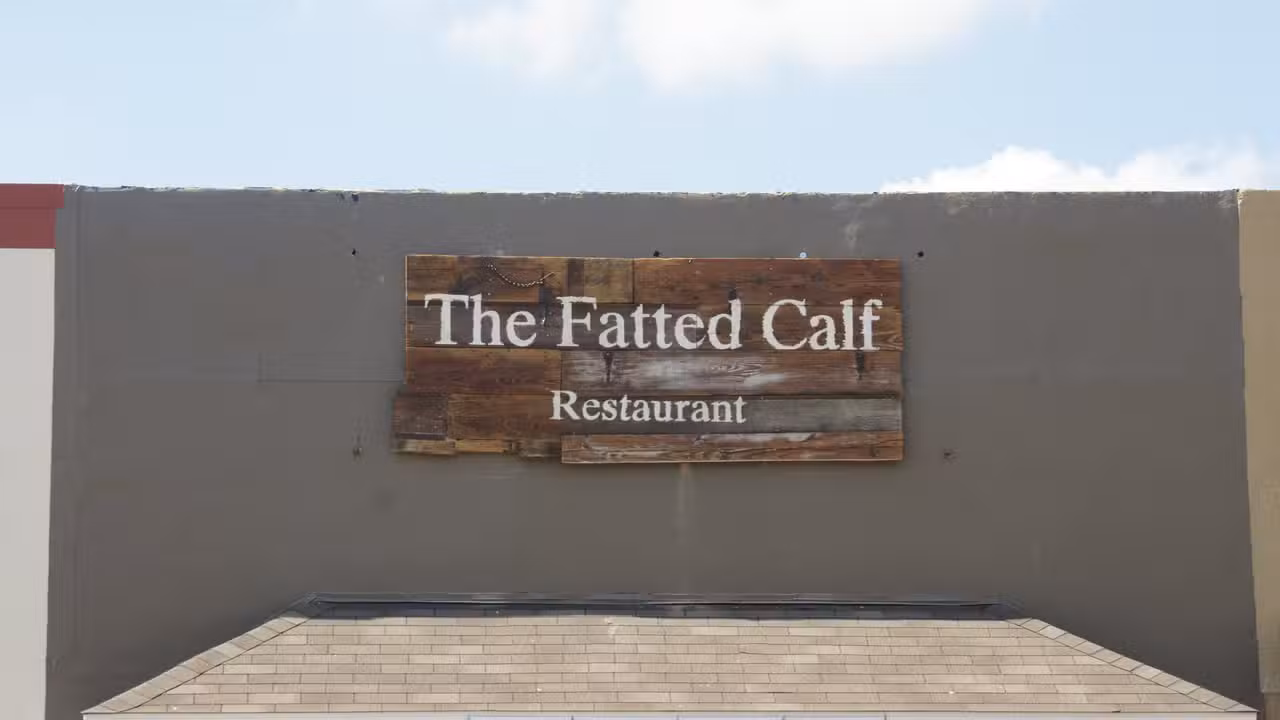 Interior - The Fatted Calf, Rockwall, TX