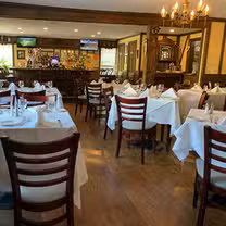 Una foto del restaurante Nadine's