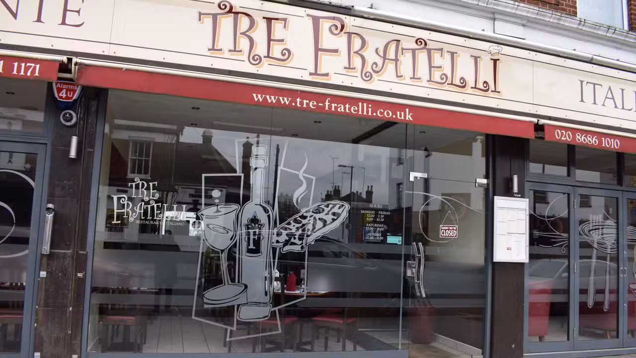 Interior - Tre Fratelli, Croydon, Greater London