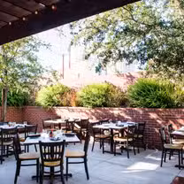 A photo of 7th & Carson restaurant