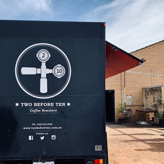 Two Before Ten Aranda & 10 Yards - Updated 2026, Australian Restaurant ...