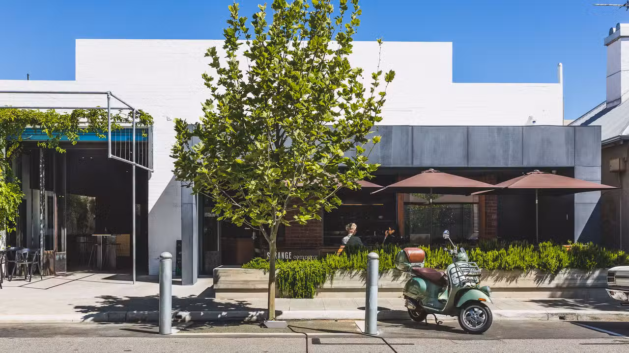 Buitenkant - Strange Company, Fremantle, AU-WA