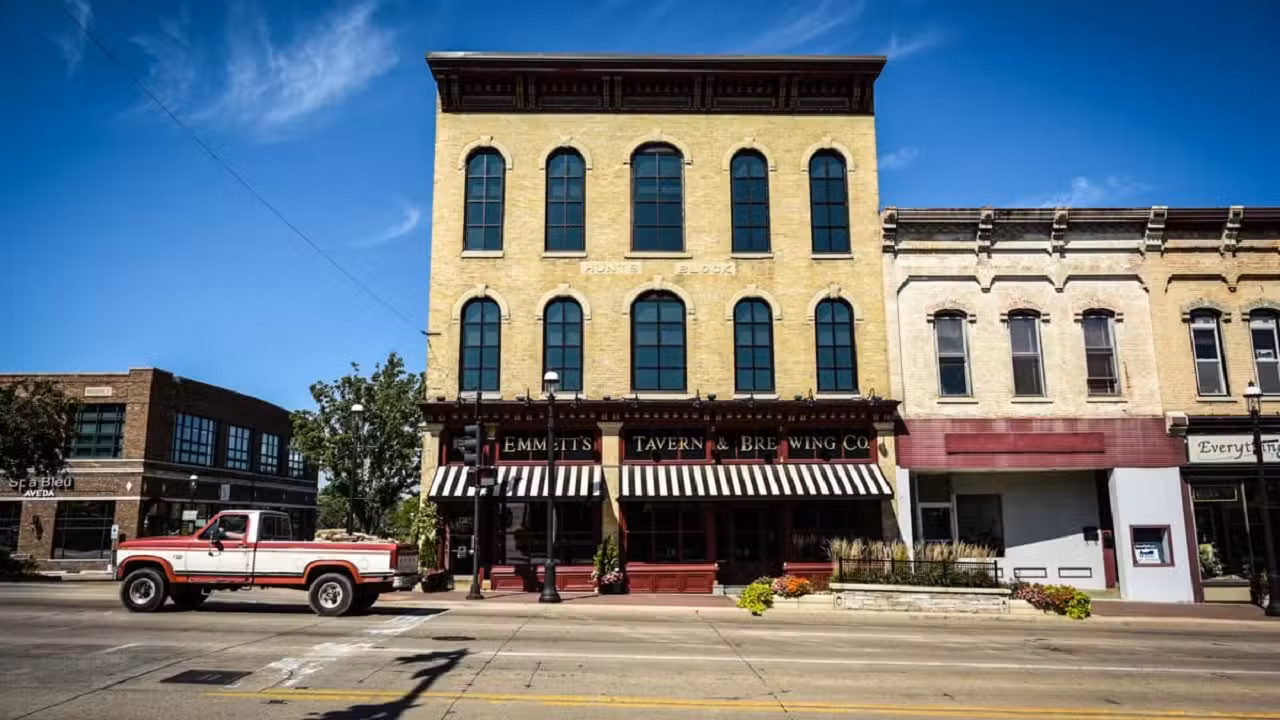 Exterior - Emmett's Brewing Company - West Dundee, West Dundee, IL