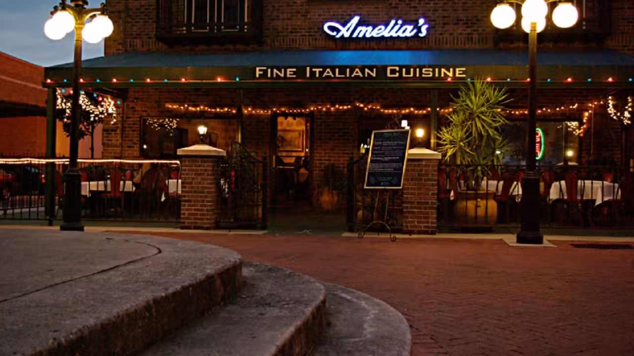 Exterior - Amelia's Italian Cuisine, Gainesville, FL