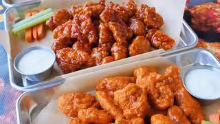 A photo of Buffalo Wild Wings - Lapeer restaurant