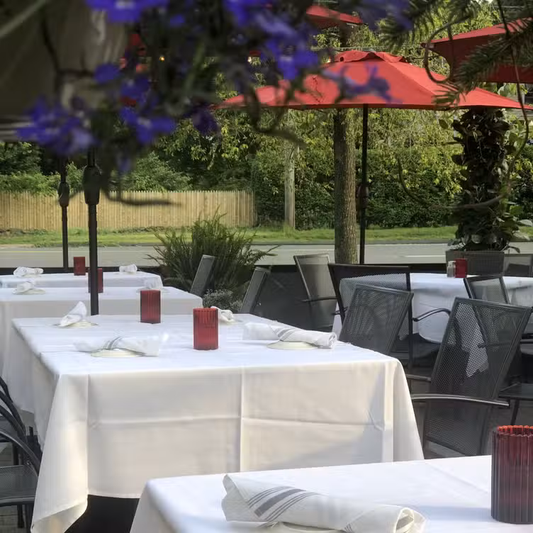 Exterior - Blackstones Grille, Southport, CT