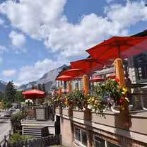 Una foto del restaurante The Drake Restaurant & Bar