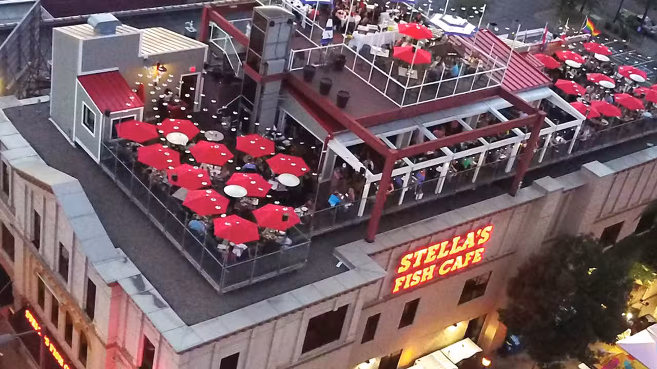 Exterior - Stella's Fish Cafe & Prestige Oyster Bar, Minneapolis, MN