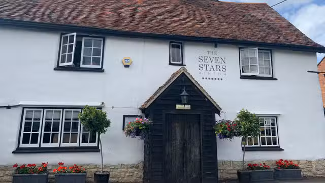 Una foto del restaurante The Seven Stars