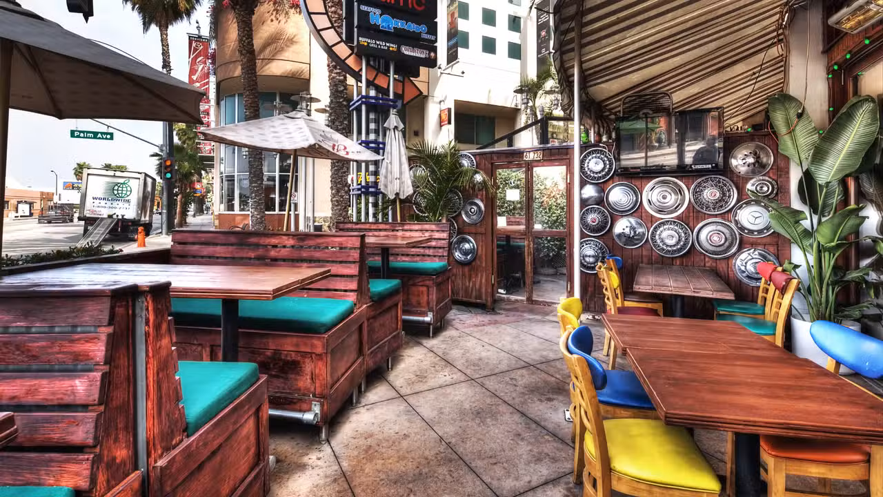 Barney's Beanery - Burbank, Burbank, CA