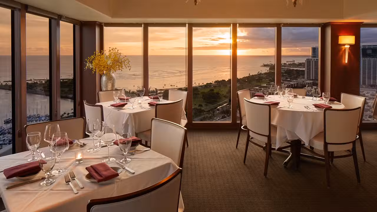 Interior - The Signature Prime Steak & Seafood, Honolulu, HI