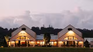 Foto von Husk Farm Distillery Restaurant