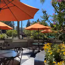 Foto von Vines Cafe Restaurant