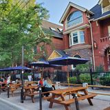 Cover image for Madison Avenue Pub