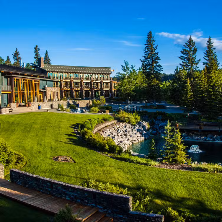 Azuridge - Opal Dining, Foothills, AB