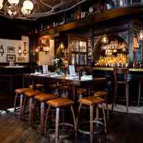 A photo of White Oak Tavern restaurant