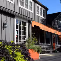 A photo of 333 Belrose restaurant