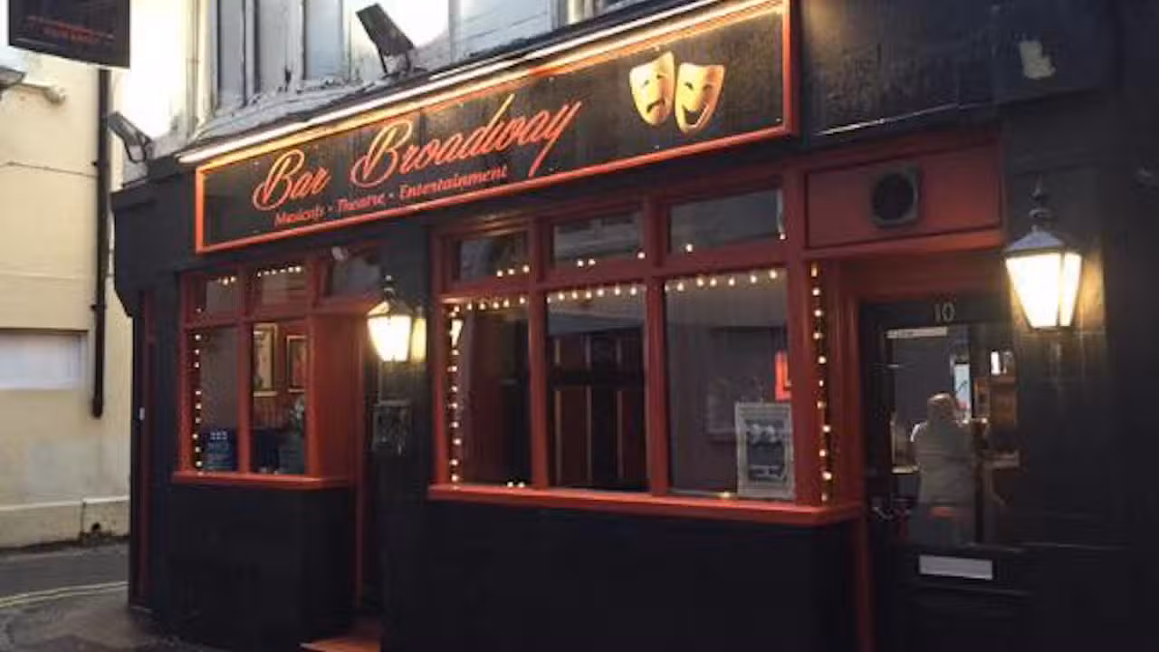 Bar Broadway, Brighton, 