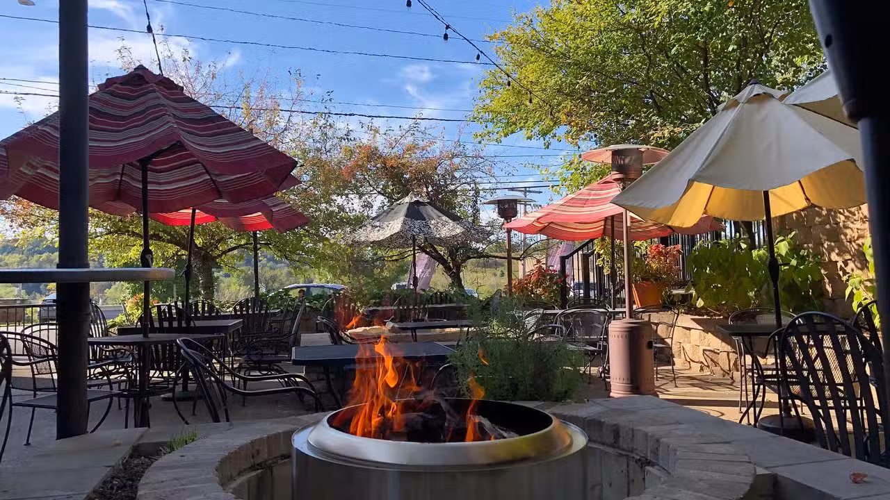 Buitenkant - The Olde Spitfire Grille, Greensburg, PA