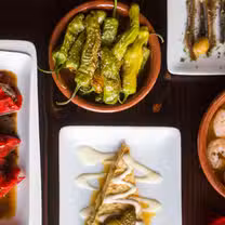 A photo of Estragon restaurant