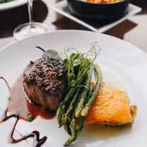 A photo of Vintage 423 restaurant