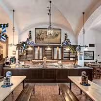 A photo of Löwenbräukeller restaurant