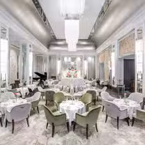 Una foto del restaurante Palm Court at The Langham, London