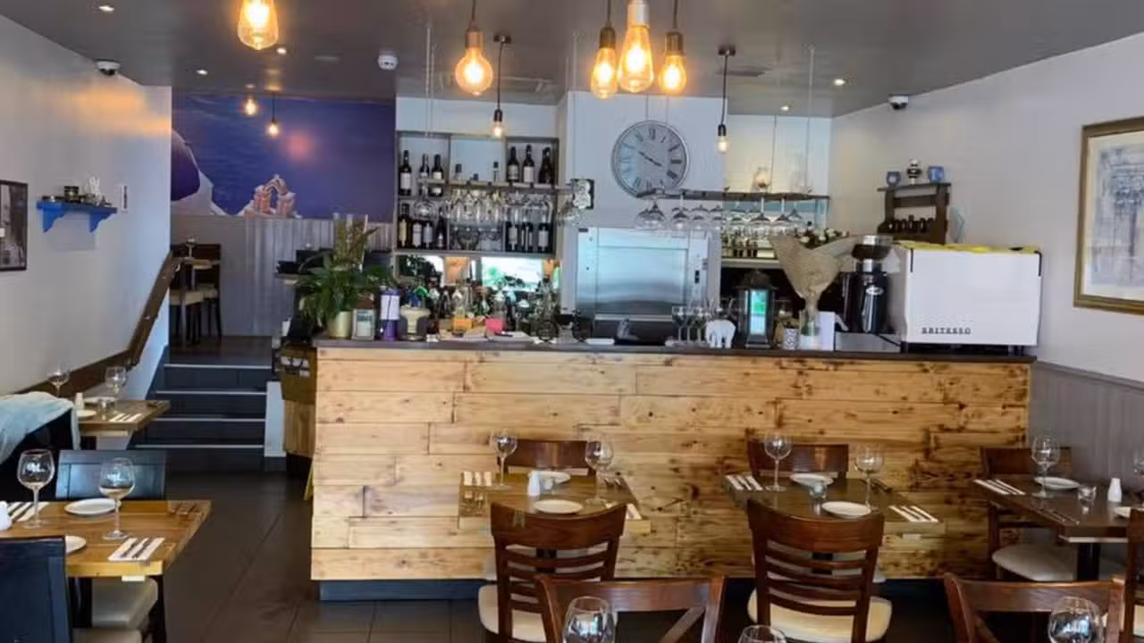 Interior - Zorba's Bar and Grill, Leeds, 