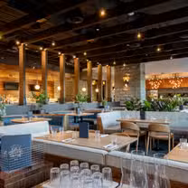 Een foto van restaurant Earls Burlington 