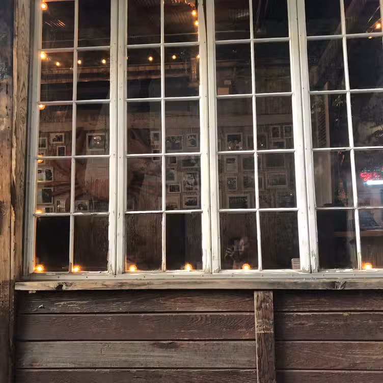Interior - Max Gill and Grill, Denver, CO