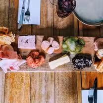 A photo of The Bridge Hotel Castlemaine restaurant
