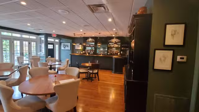 A photo of Distilled on Jefferson restaurant