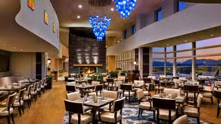 Una foto del restaurante Globe @ YVR - Fairmont Vancouver Airport