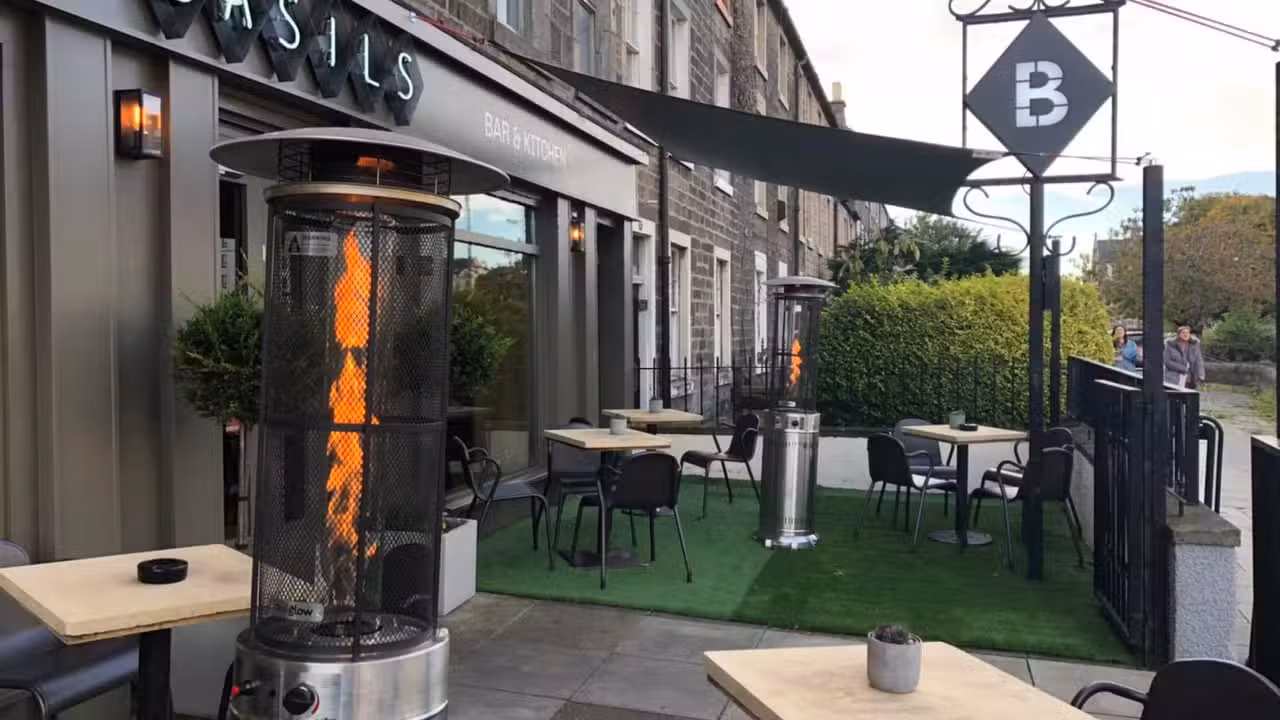 Buitenkant - Basils, Edinburgh, 