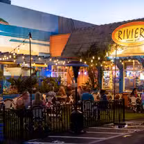 Una foto del restaurante Riviera Mexican Grill