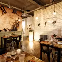 A photo of 4 Locos Argentine Steakhouse - Purley restaurant